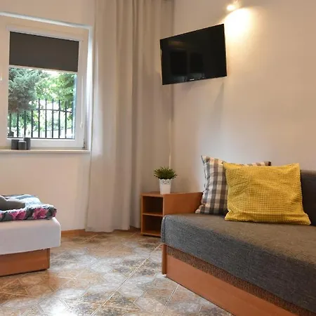 Malinowka Homestay Jantar